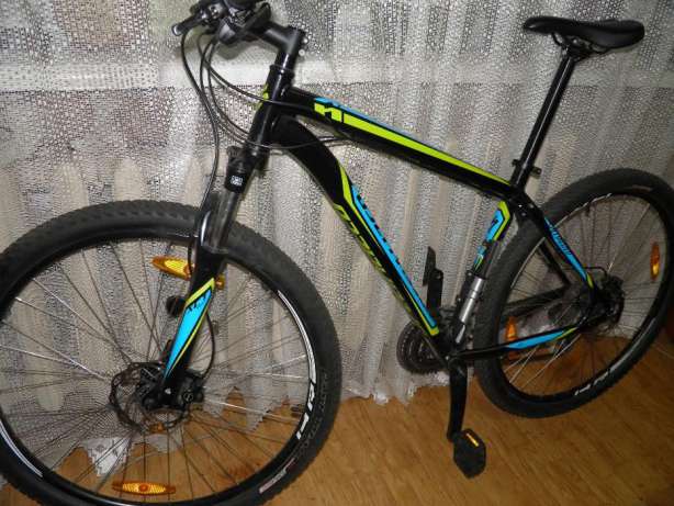 405751128_2_644x461_velosiped-specialized-hardrock-sport-disc-29-int-fotografii.jpg